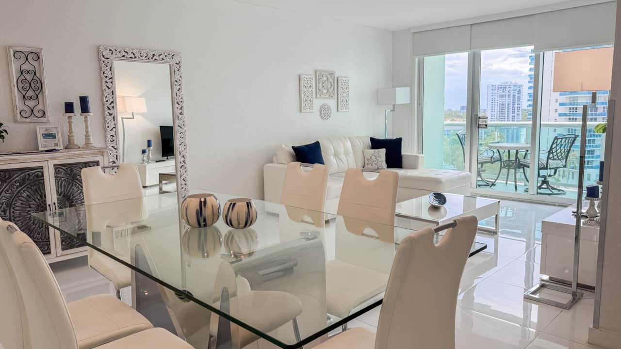 Comedor y sala de estar