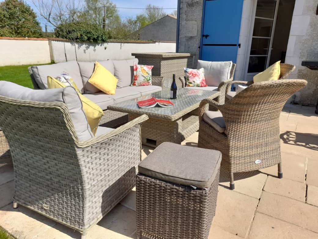 Luxury seating on the kitchen patio, for relaxing or games in the sun