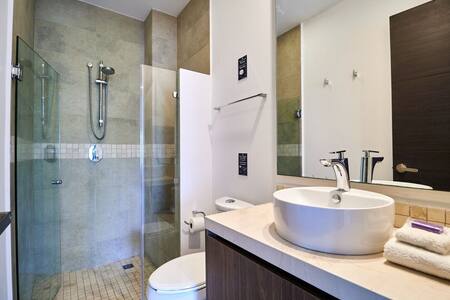 Serene Prvt Rooftop Jacuzzi 2 Pools 5 Min To Beach photo 10