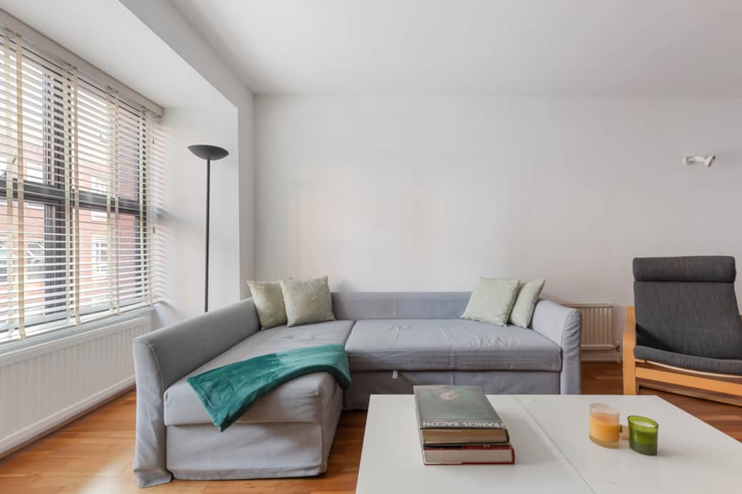 102 Rochester Row SW1P-12