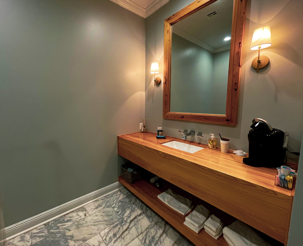 King Suite Bathroom King Suite Bathroom
