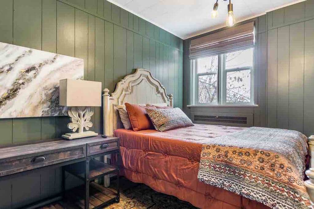 Bedroom #2, desk, McKinley Mansion, Pocatello, Idaho