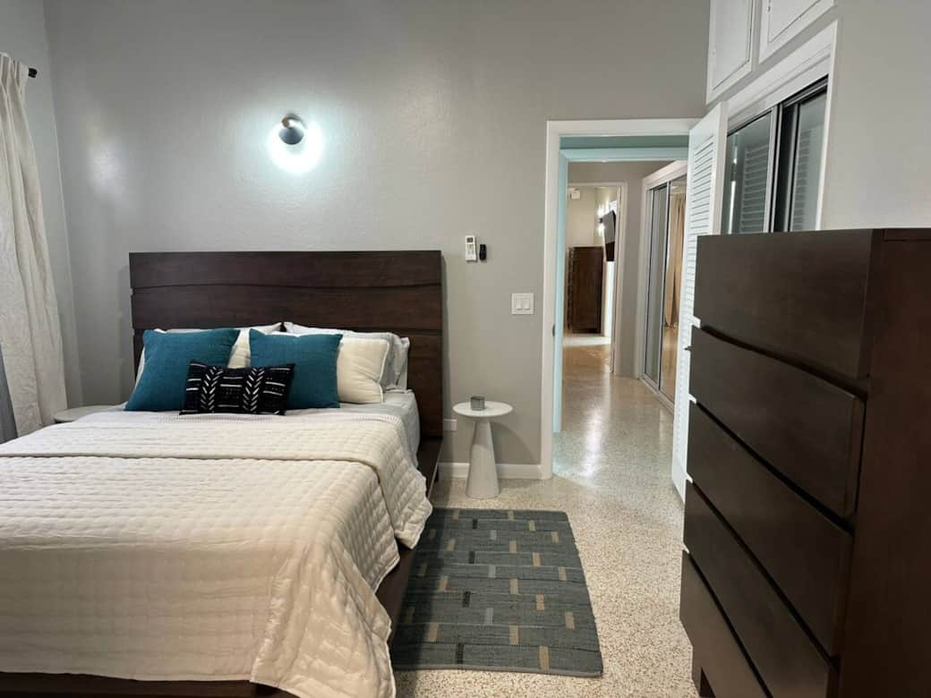 Bedroom 2. Queen bed. Bedroom 2. Queen bed.