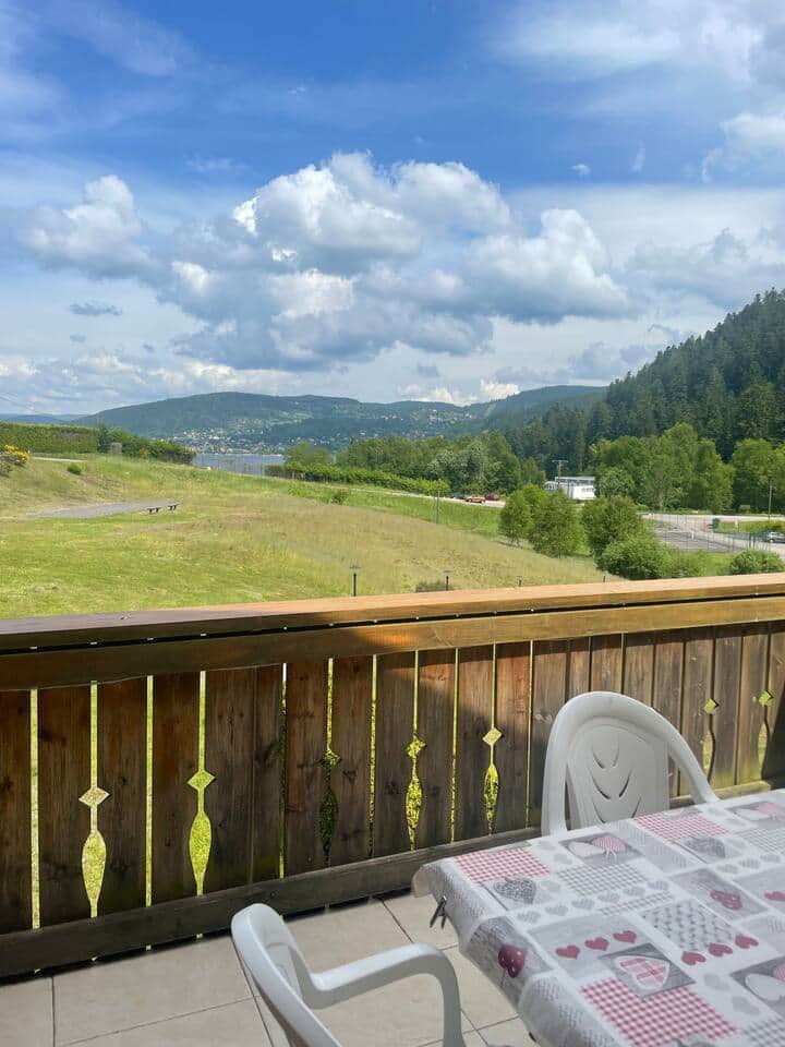 Vue Lac & Montagnes depuis la terrasse 