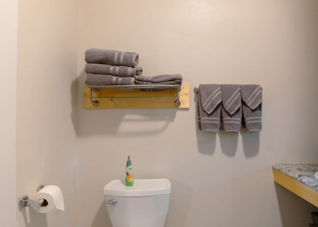 East Lodge Bathroom A2