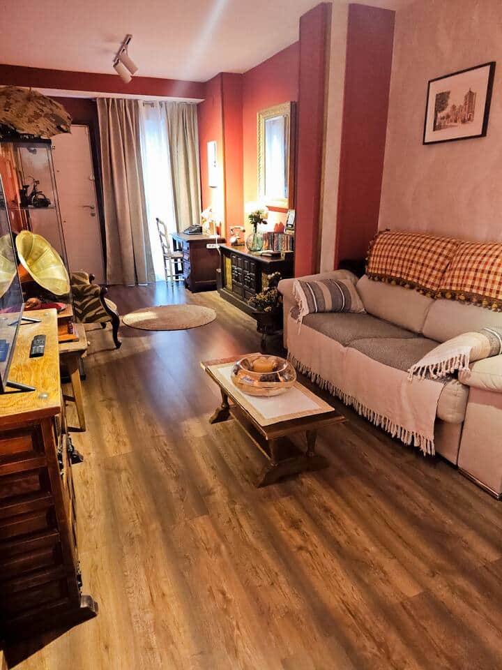 Mikaela Vintage 5 estrellas Alcalá Centro — foto 9