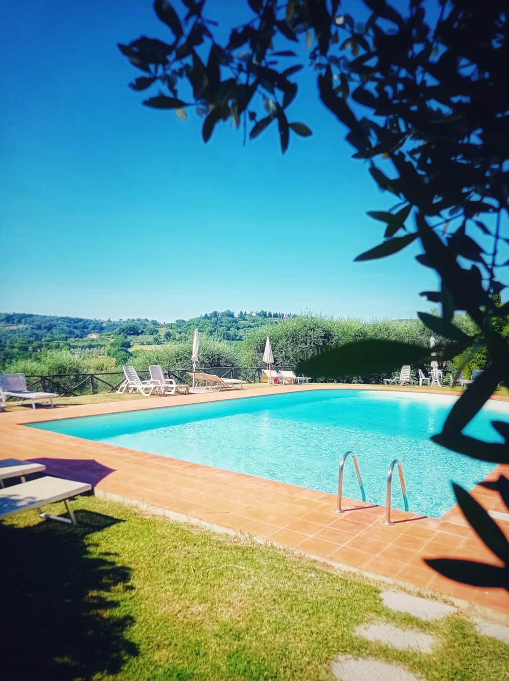 Piscina condivisa