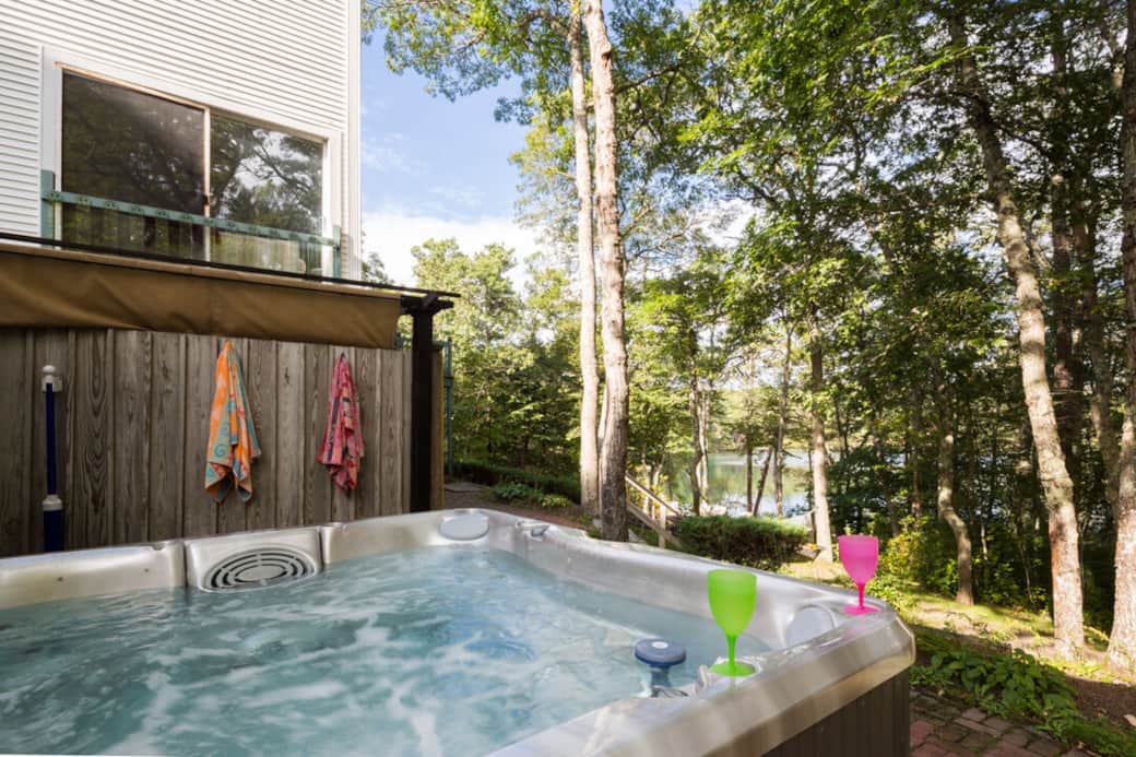 Outdoor Jacuzzi hot-tub