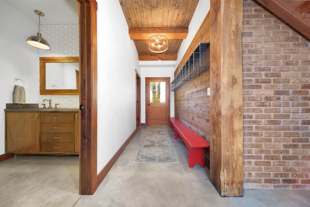 Entry way with plenty of room for jackets and shoes