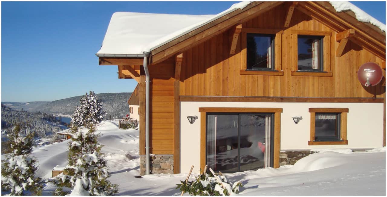 Façade est et vue du lac
