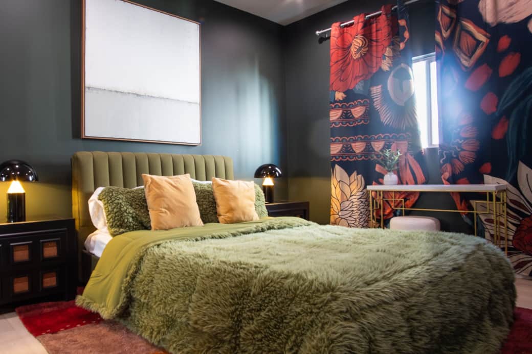 5649CaseAvenue Bed 01