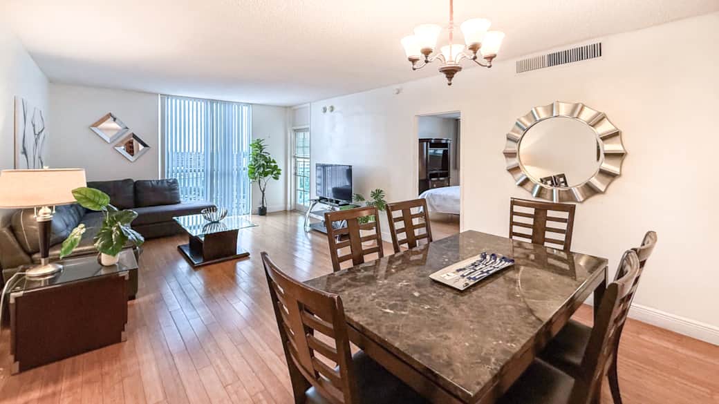 Comedor y sala de estar