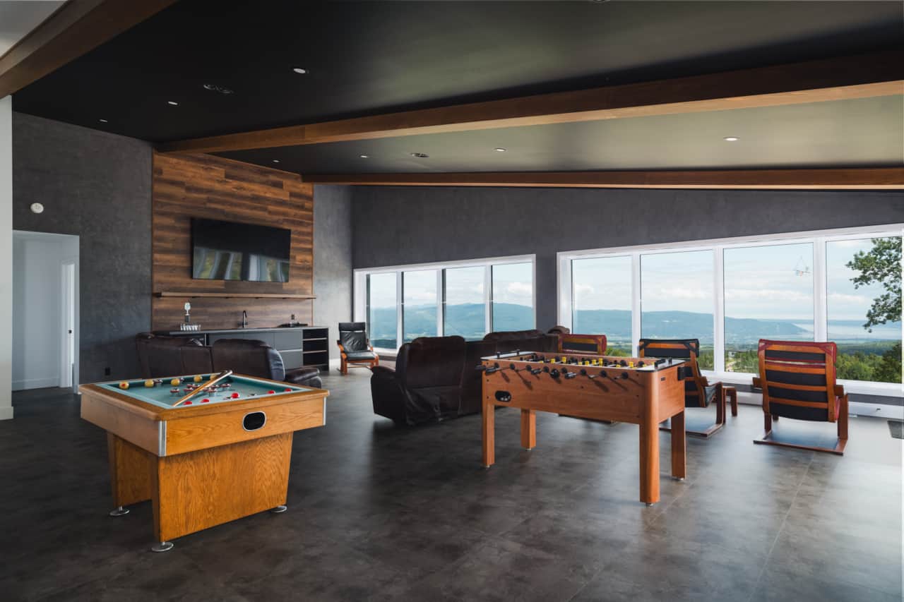 Multipurpose Room – River & Mountain Views – Upper Floor
