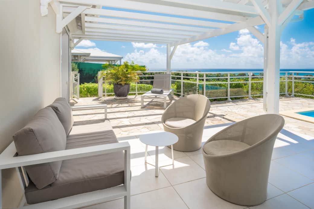 Salon extérieur vue mer