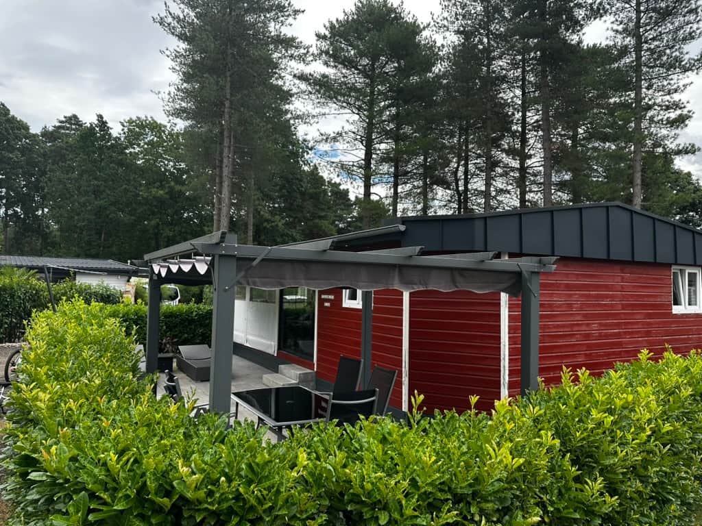 2410C7DE FC8B 48A0 BCAA FC40F3A5828C 1 105 c