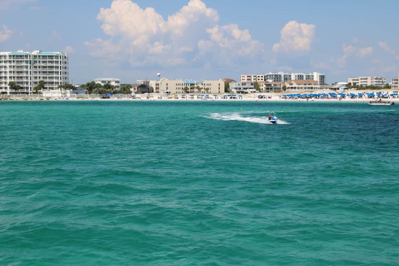 speedboat moving quickly.jpeg