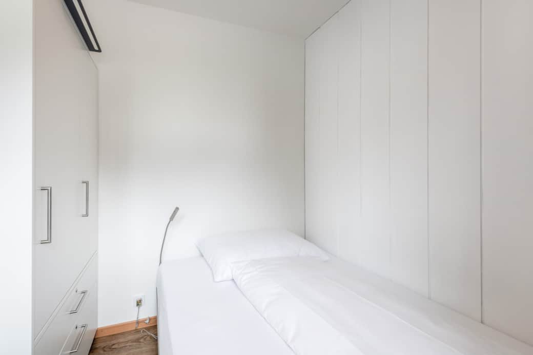 kleines Schlafzimmer mit Einzelbett kleines Schlafzimmer mit Einzelbett