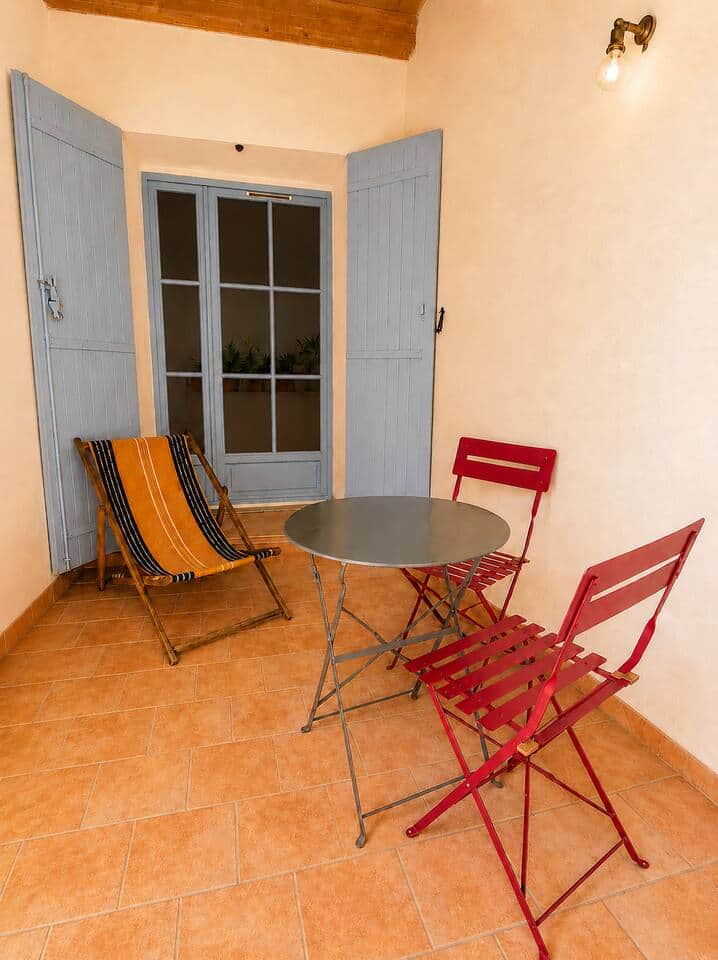 Terrace, table