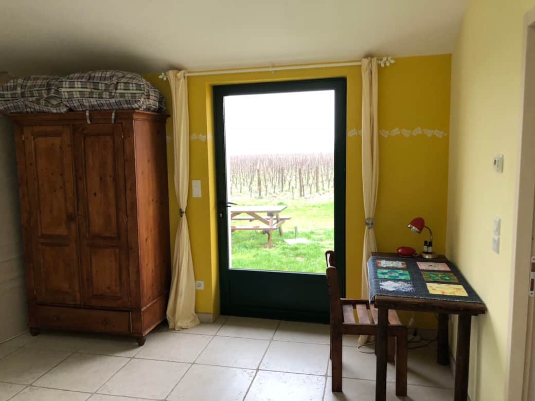 Chambre du bas, vue sur les vignes