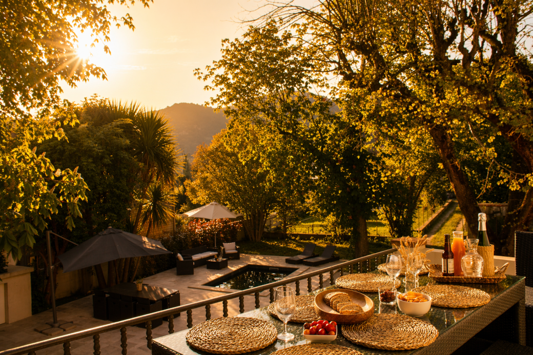 Terrasse vue piscine