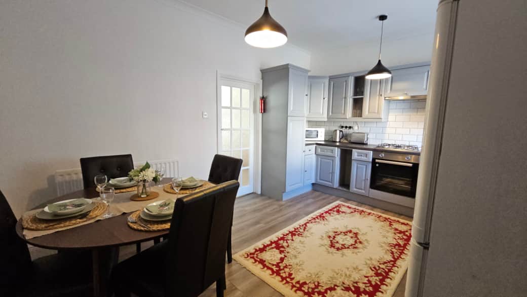 Kitchen and Dinner