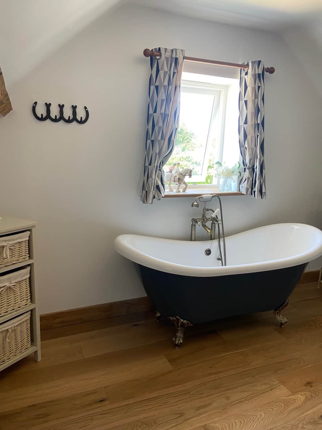 A roller top bath A roller top bath