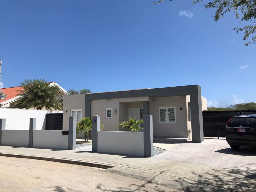 Voorkant huis 1 Voorkant huis 1