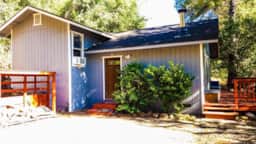 Cozy Secluded House w Deck Near Yosemite