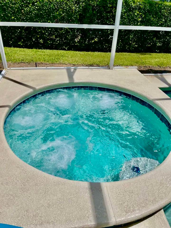 Private Spa at the edge of the pool