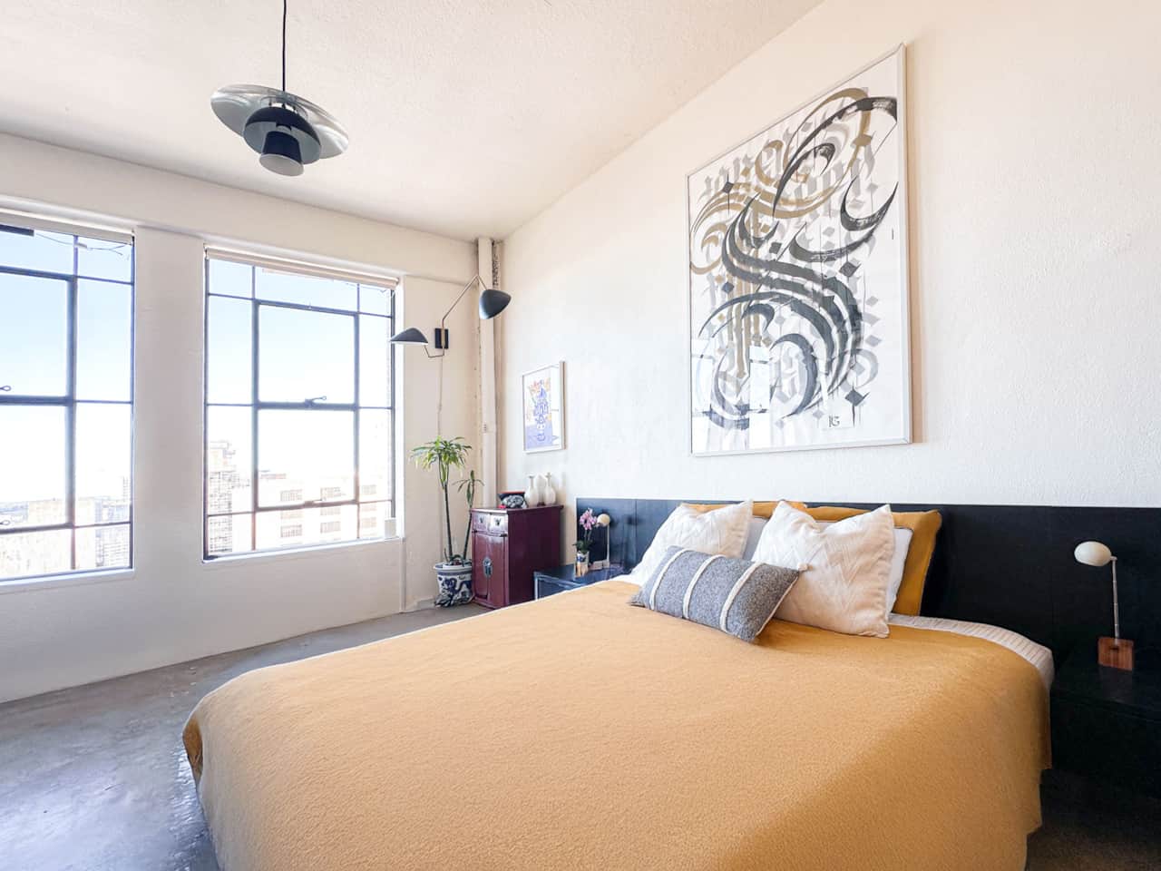 CasaLumineDTLA-bedroom-2.jpg