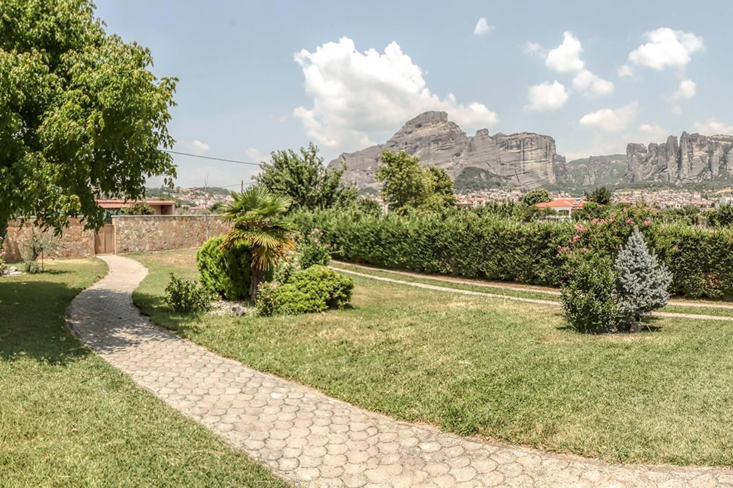 Meteora's Secret Garden House #1