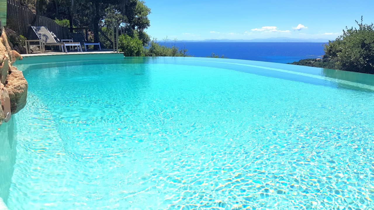 La piscina A ALTEZZA.