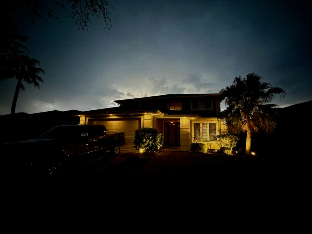 Front Nightime at Its a Dream