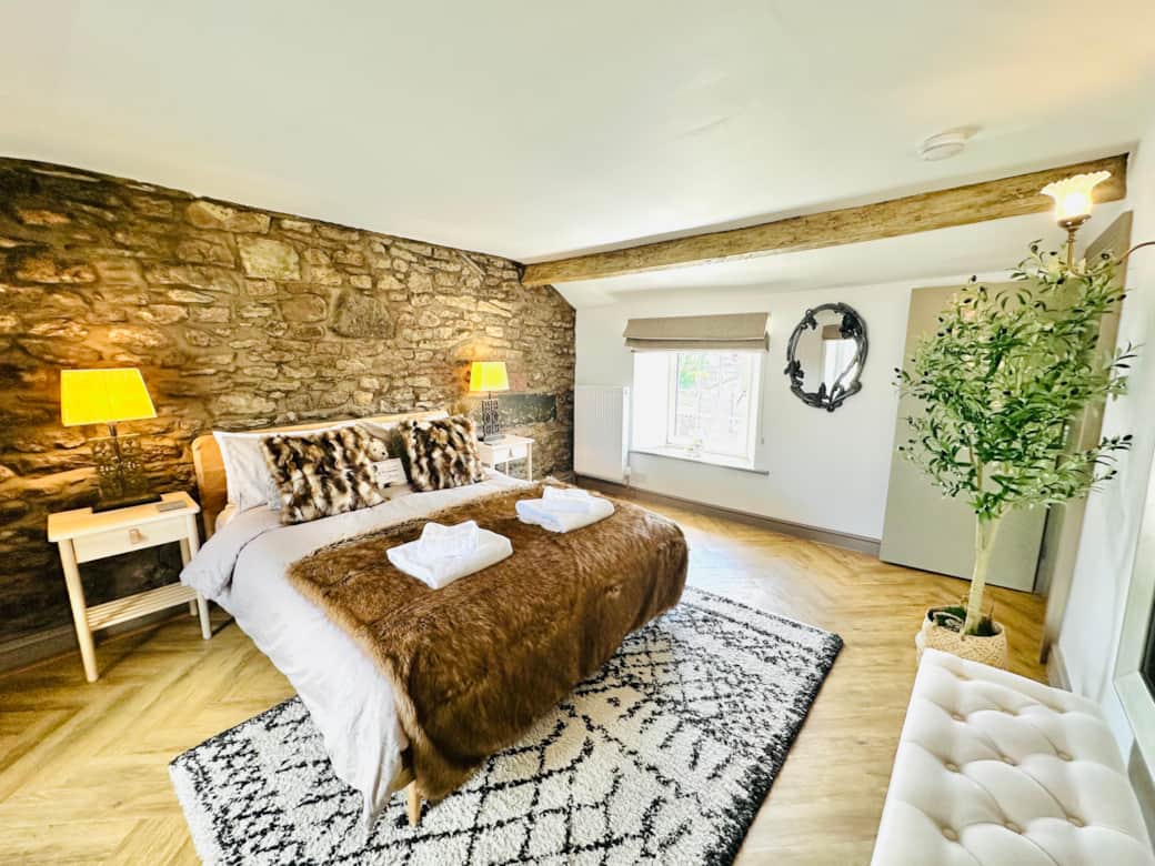 Drift off in a peaceful king-size bedroom-soft linens & calm surroundings for a truly restful night Drift off in a peaceful king-size bedroom-soft linens & calm surroundings for a truly restful night