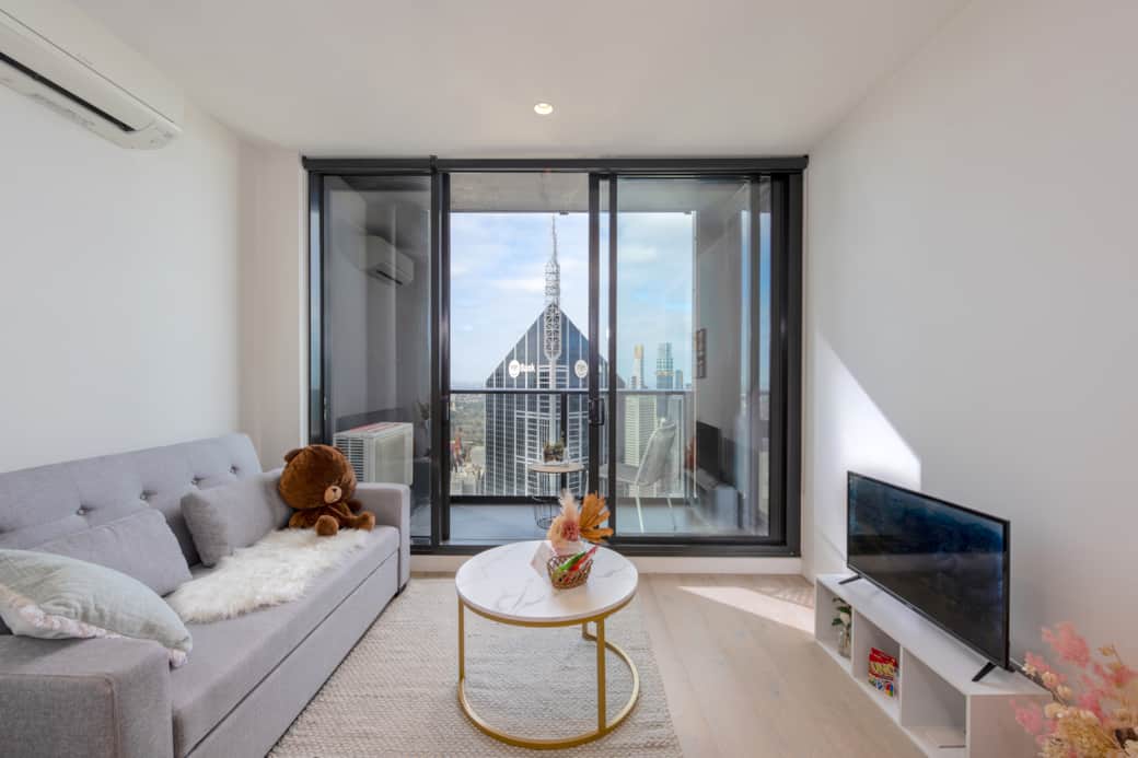 81 ABeckett st Melbourne 3 LR