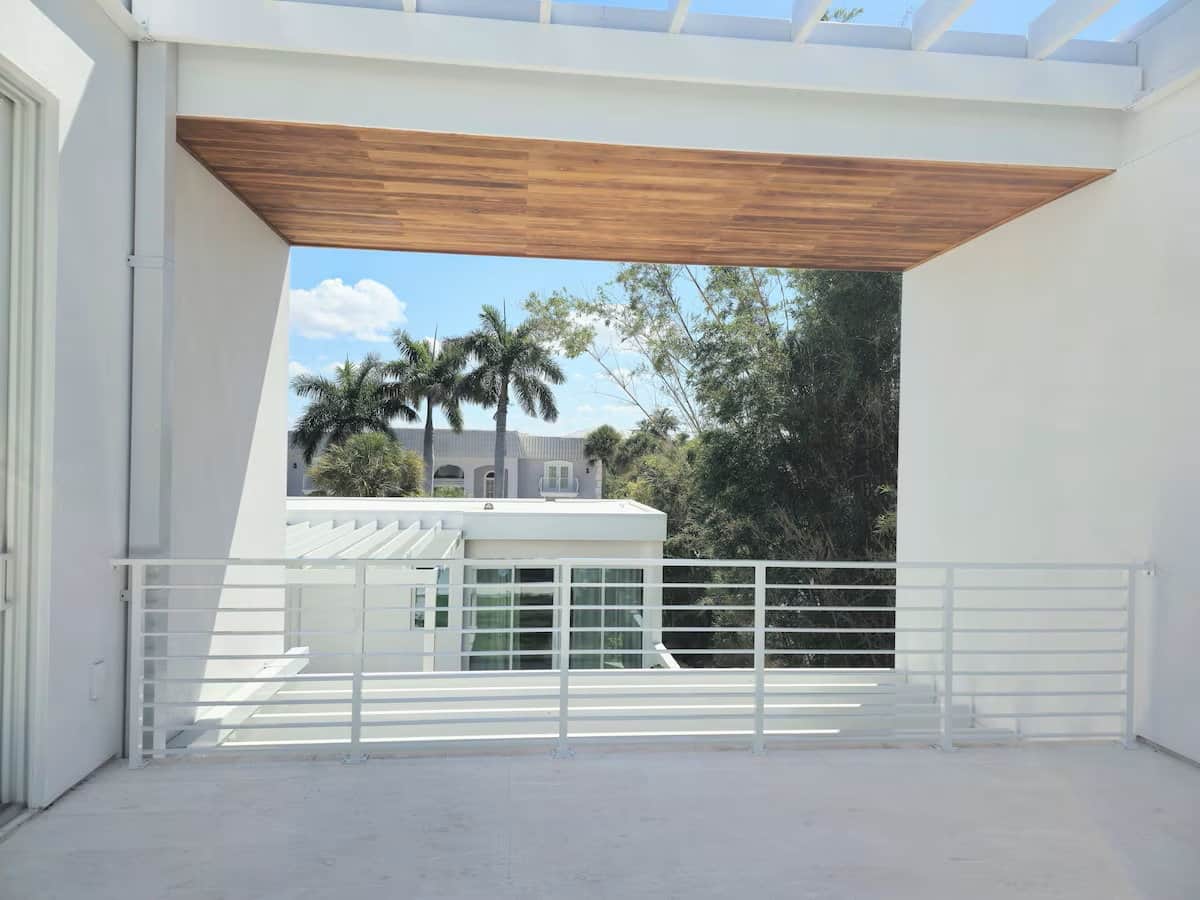 Large Balcony Oceanview