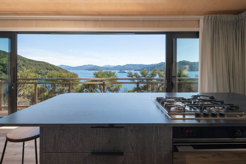 Living Cabin - Kitchen 3