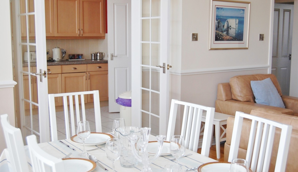 Dining Area Dining Area