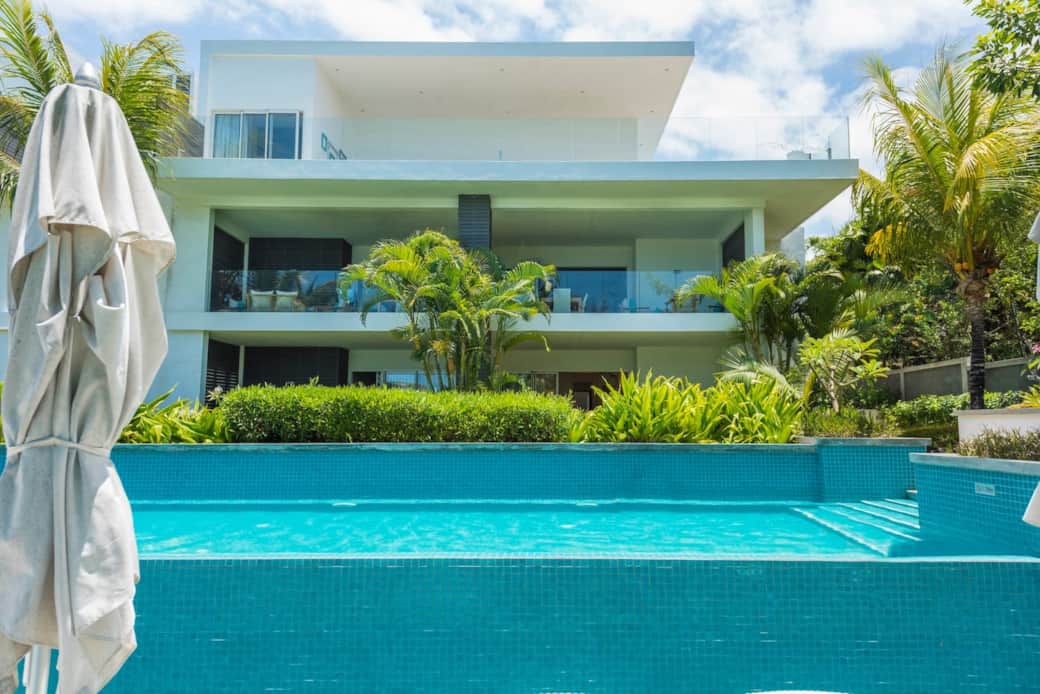Pool overlooking the property building. This apt is on the 1st floor of the residence on the right Pool overlooking the property building. This apt is on the 1st floor of the residence on the right