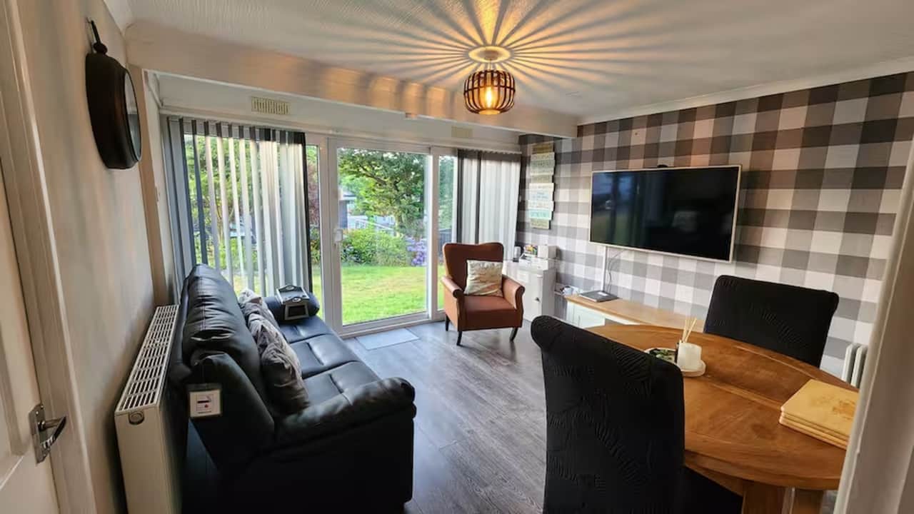 Ranger living room photo hq