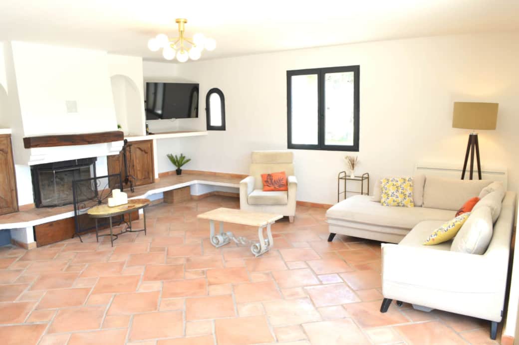 SALON SALON