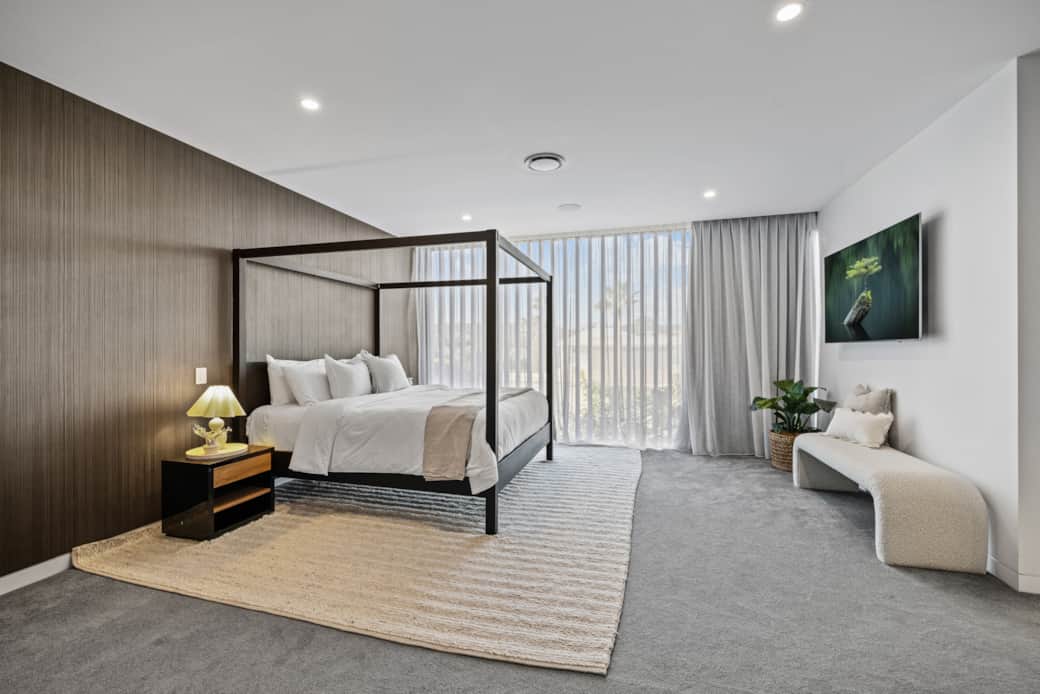 The super spacious Master Bedroom Suite