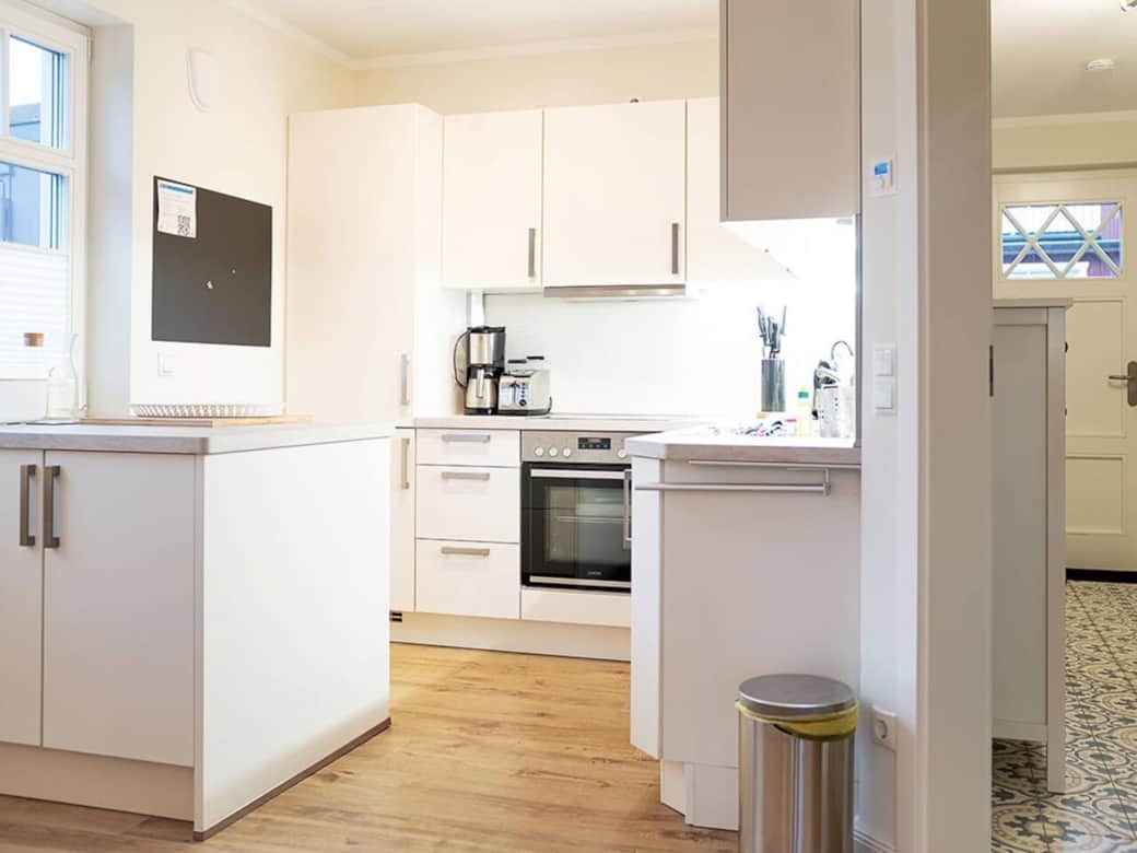 Auri Küche mit Herd Cerankochfeld Mikrowelle