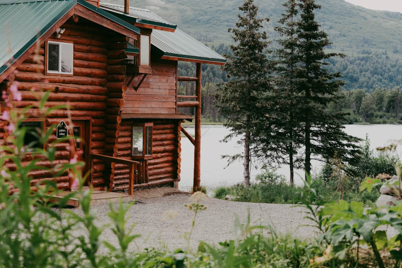 Anna's 2Story with Eagle's Nest
