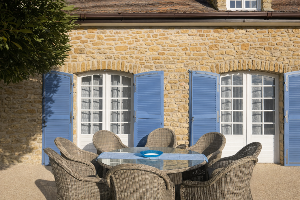 Maison serenite outdoor patio table chairs dordogne