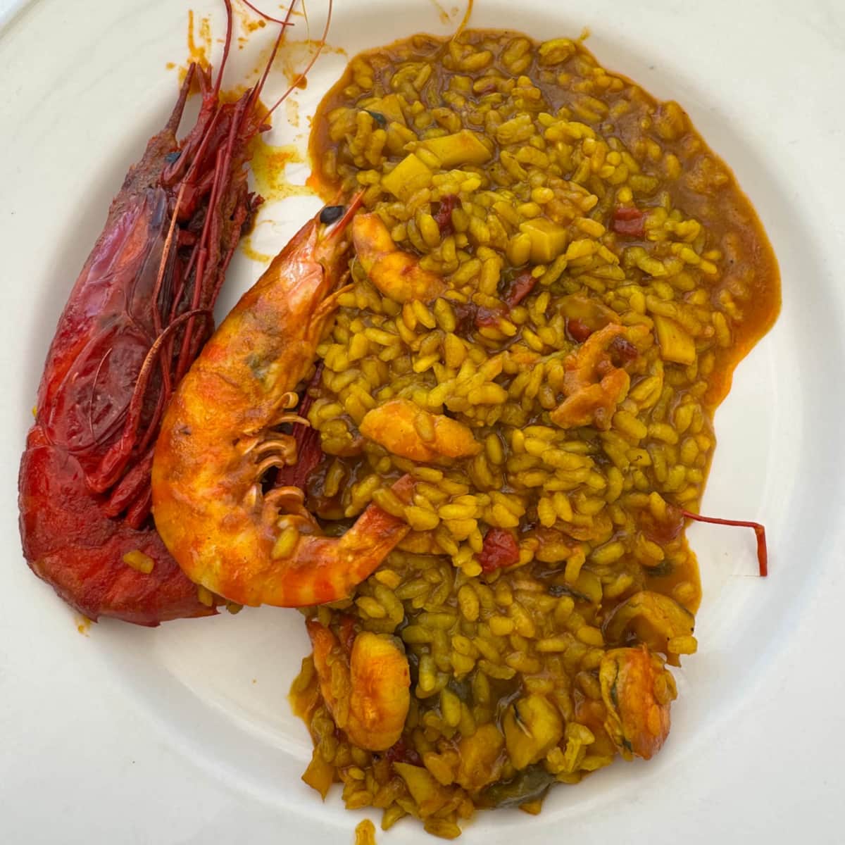 Golden Mile beach clubs and dinner-with-a-show experiences