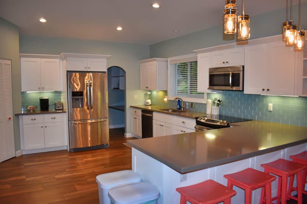Eat In Kitchen with Bar Stools 