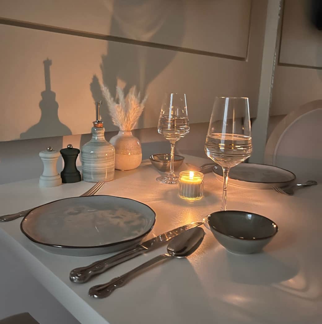 Dining nook detail