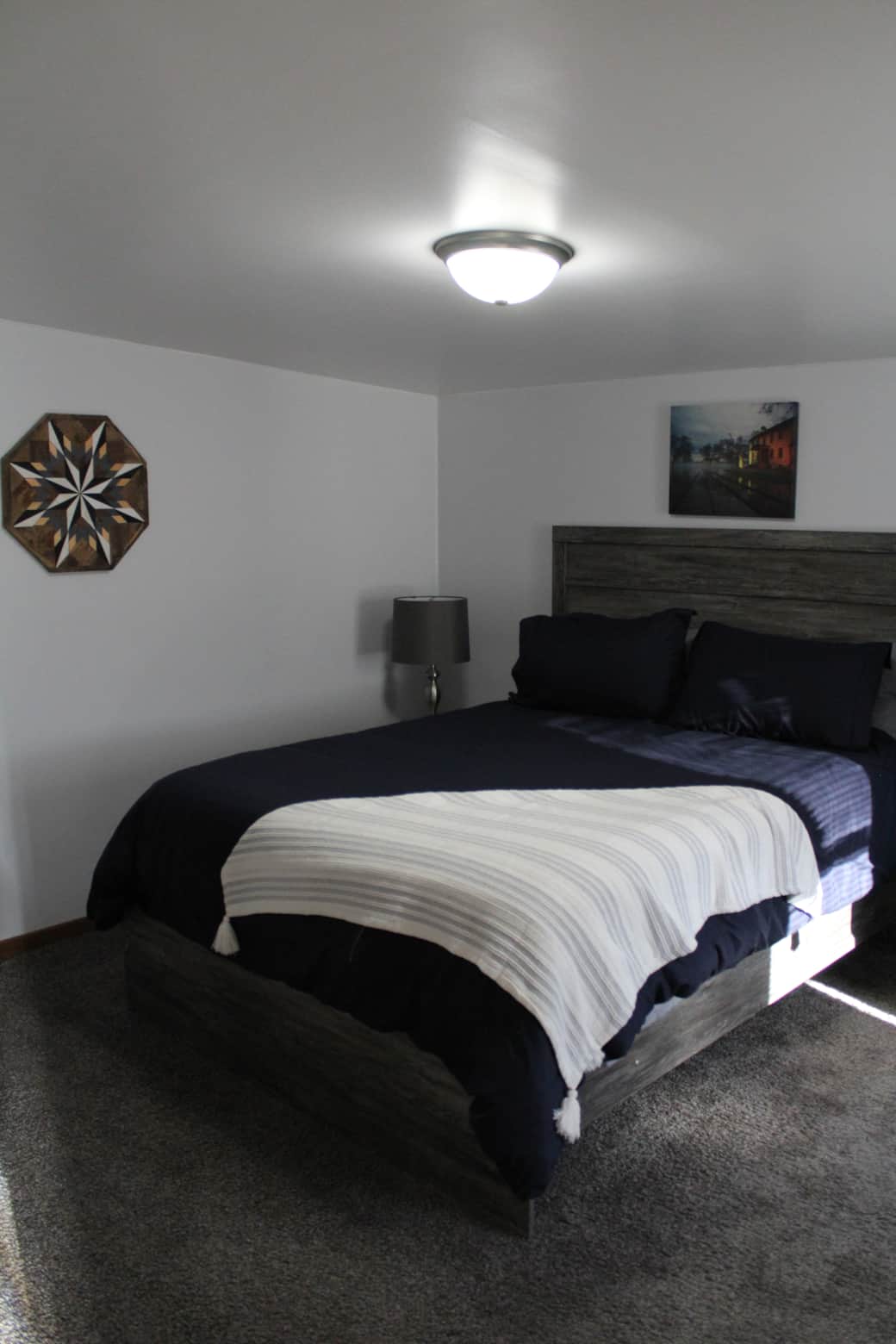 Bedroom 1-  1 Queen Bed