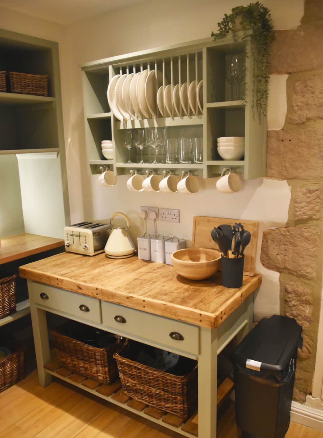 Well equipped kitchen